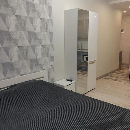 Apartmens on st. Fesenkovskaya 15 Daire Harkiv Dış mekan fotoğraf
